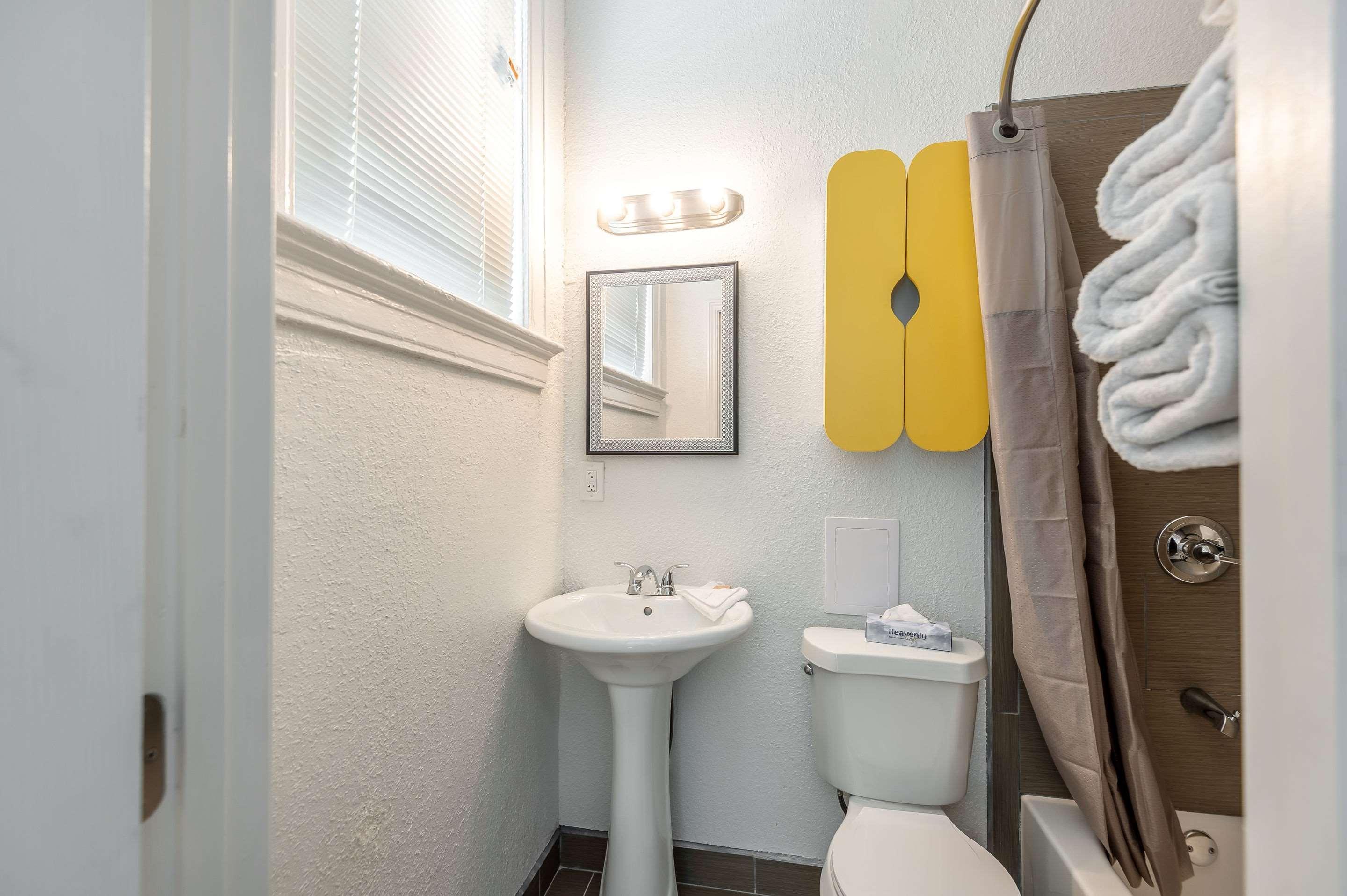 Quality Inn & Suites Kansas City Downtown Екстер'єр фото