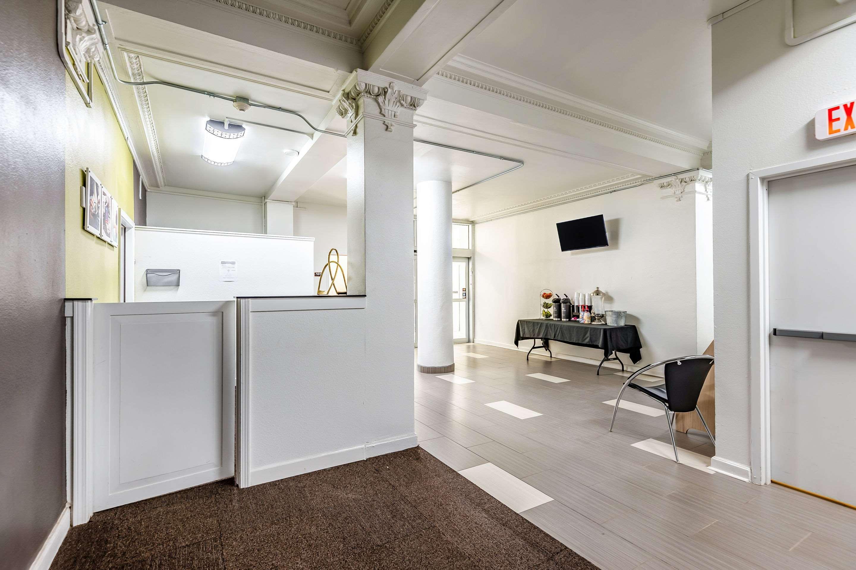 Quality Inn & Suites Kansas City Downtown Екстер'єр фото